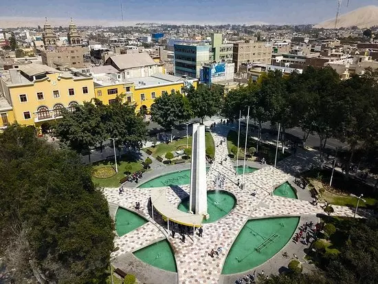 Plaza de Ica - AT